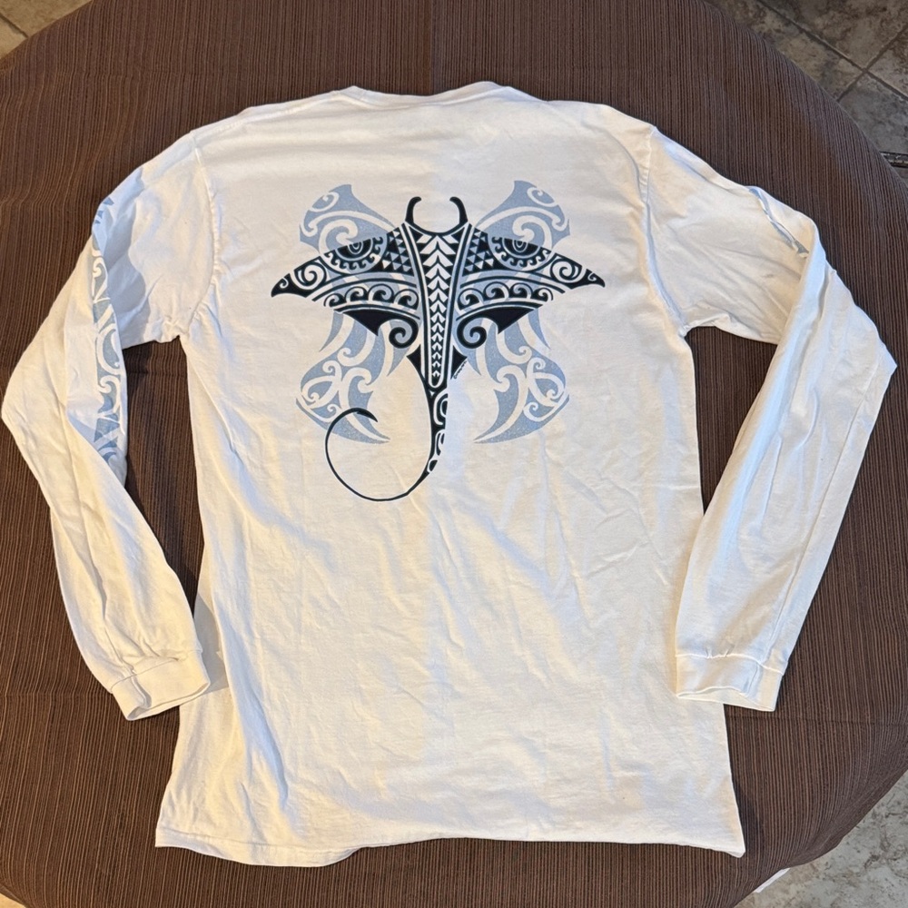 White Long Sleeve Shirt with Hawaiian tribal sting ray Design on back